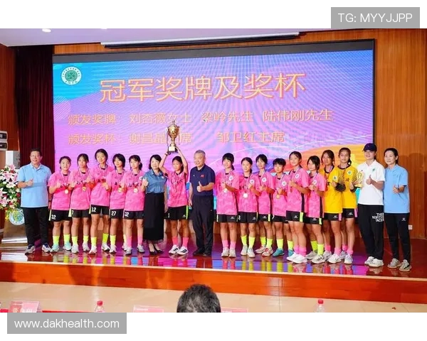 广州足球队在足球力量排行榜中荣登第六名展现强劲实力与潜力